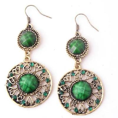 Vintage Green Barrel Shaped Earrings on Luulla